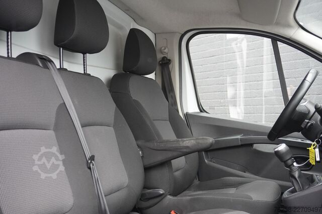 Furgone Renault Trafic 2.0 Blue dCi 130PK EURO 6 - Airco - Navi...