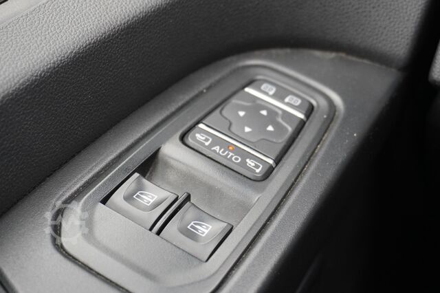 Furgone Renault Trafic 2.0 Blue dCi 130PK EURO 6 - Airco - Navi...