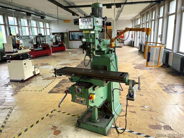 Universalfräsmaschinen & CNC Holke F-10-V X: 815 - Y: 400 - Z: 420 mm