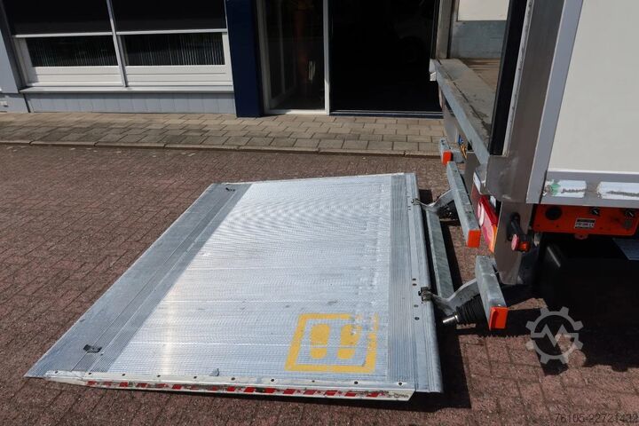 Koffer DAF CF 260 Bak+Klep Dhollandia 2000 kg