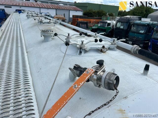 Szállító siló félpótkocsi Spitzer SK 2760 CAL/Silo-Sattelauflieger/60000 L