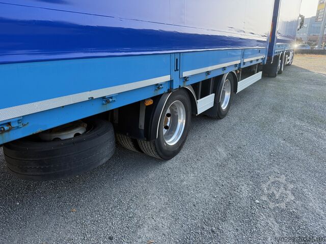 Truck with flatbed and tarpaulin Mercedes-Benz actros 2551