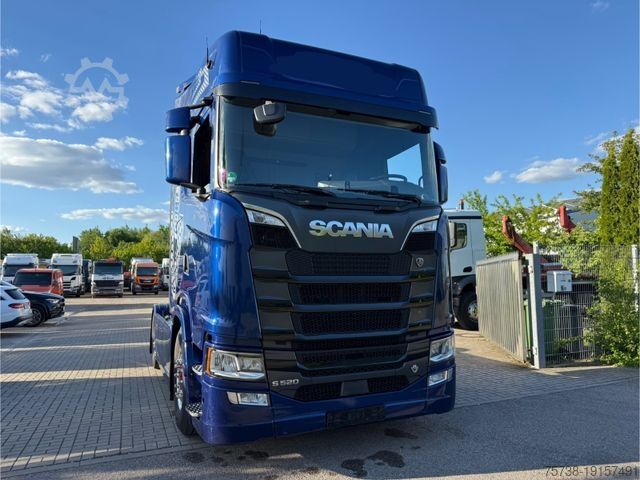 Trattore stradale standard SCANIA S520 /Retarder/Leder/VOLLLUFT/2xTank/Alu/LED