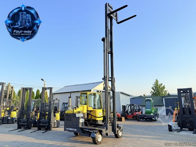 Stivuitor cu patru direcții Combilift C5000 XL GAS TRIPLEX 6920 FORK POSITIONE