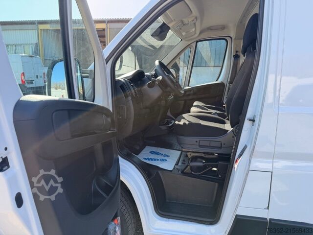 Dlouhý skříňový vůz FIAT Ducato 35 L3H2 140 Multijet FACELIFT