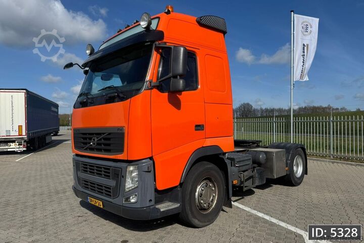 Padrão-SZM Volvo FH13 440 Globetrotter, Euro 5