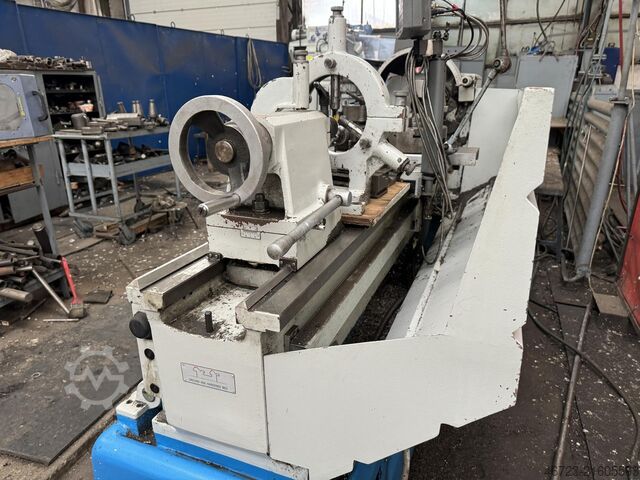 Kılavuzlu ve sürmeli torna tezgahı Bernardo Solid