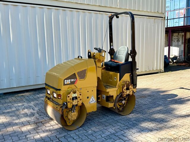 Enkelvoudige trommelwals CATERPILLAR CB1.7 / 2019 BJ / 430 Stunden