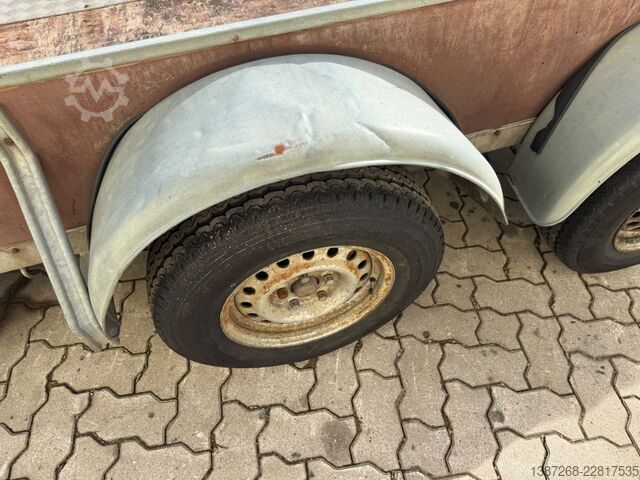 Przyczepa samochodowa  Köper Anhänger mit Verladerampen / TÜV 01/28