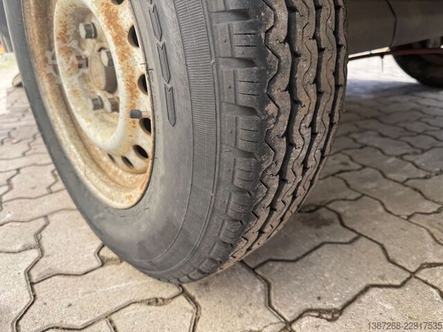 Przyczepa samochodowa  Köper Anhänger mit Verladerampen / TÜV 01/28