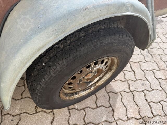 Przyczepa samochodowa  Köper Anhänger mit Verladerampen / TÜV 01/28