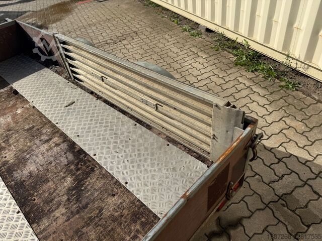 Przyczepa samochodowa  Köper Anhänger mit Verladerampen / TÜV 01/28