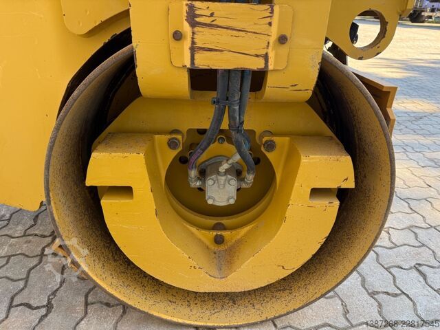Walec jednobębnowy CATERPILLAR CB34B / 2018 BJ / 1.244 Stunden / 4.3 Tonnen