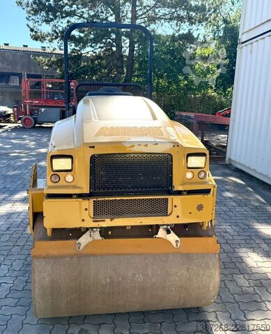 Walec jednobębnowy CATERPILLAR CB34B / 2018 BJ / 948 Stunden / 4.3 Tonnen