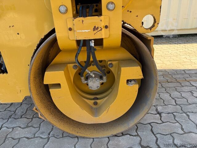 Walec jednobębnowy CATERPILLAR CB34B / 2018 BJ / 948 Stunden / 4.3 Tonnen
