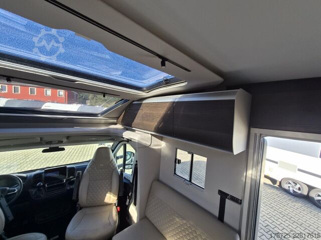 Camper semintegrato ADRIA Coral Supreme 670 DL Vollausstattung