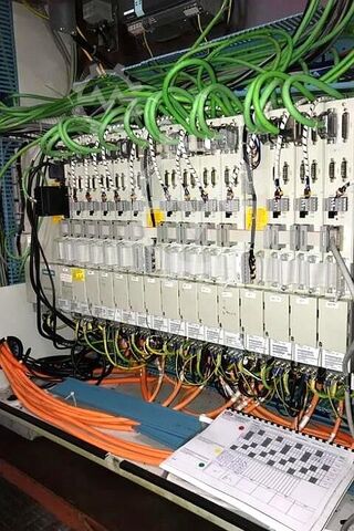 Automatische draaibank PFIFFNER-MANURHIN KMX XL 32