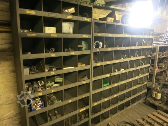 Shelving systems  2 Stueck