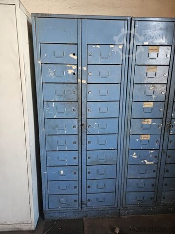 Door cabinet Tuerenschrank Schliessfaecher