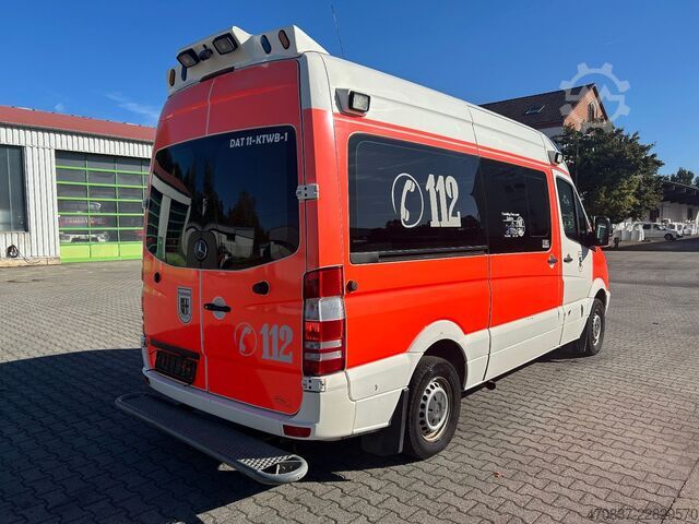 Camion de pompiers MERCEDES-BENZ Sprinter 316 / Trage Liege Rampe