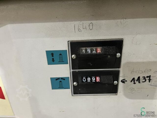 Tafelfrezen/spindelfrezen Casadei F 222L 2006 Casadei F 222L