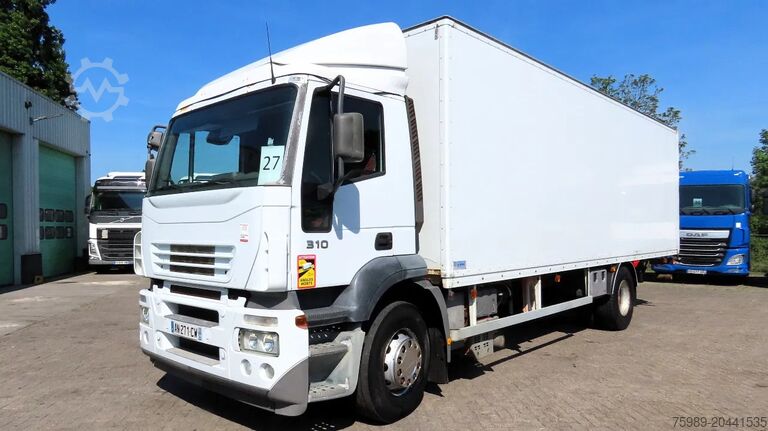 Kuffert Iveco Stralis 310 8.60m box!  Manual gerabox, Great s...