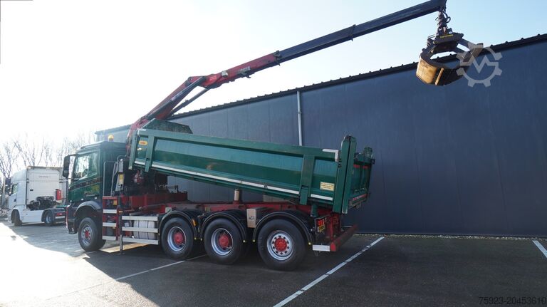Autogru Mercedes-Benz AROCS 3542 8X4 2 SIDE TIPPER WITH HMF Z 1943 CR...