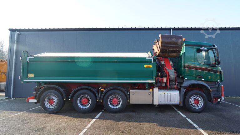 Autogru Mercedes-Benz AROCS 3542 8X4 2 SIDE TIPPER WITH HMF Z 1943 CR...