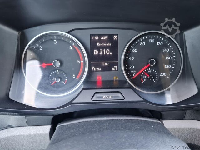 Dodávka s vysokou střechou VW Crafter 35 Kasten MR L3H3 RWD AHK KAMERA NAVI TACHO