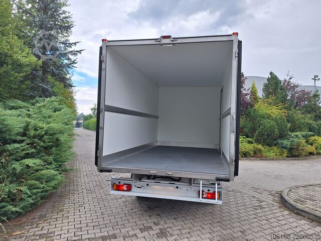 Kylskåpsbil Renault Master Isoterme