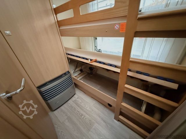 Wohnwagen FENDT Saphir 560 SKM Mover und Klima Bettstaukasten