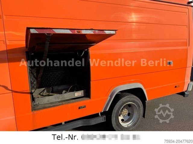Sonstige MERCEDES-BENZ Vario 814D Doka Maxi 6 Sitz DiffSperre orig41tkm