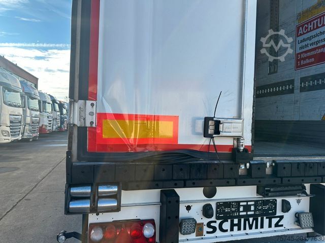 Kylsläpvagn SCHMITZ CARGOBULL SKO 24L * DOPPELSTOCK * LIFT * NUR 4.740H * ALU*