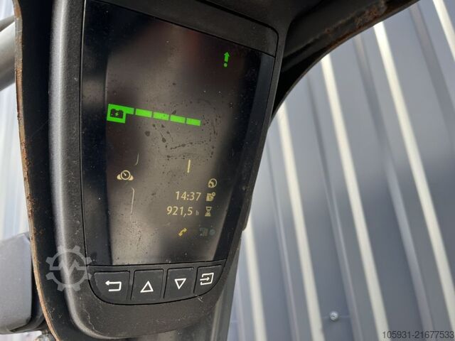 Elektrikli 3 tekerlekli forklift Linde E14-02