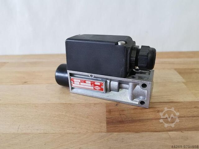 Drukschakelaar HERION 08210 97 5 87 HERION