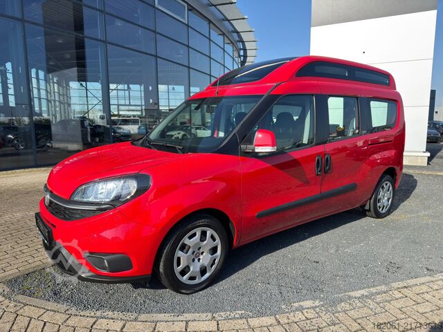 Miniautocarro FIAT Doblo Cargo Kombi Maxi XL SX M1 1.6 Multij