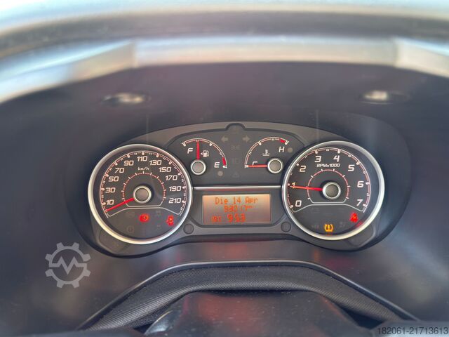 Miniautocarro FIAT Doblo Cargo Kombi Maxi XL SX M1 1.6 Multij