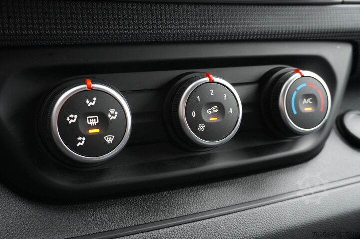 Delivery van Renault Trafic 2.0 dCi 110PK L2 EURO 6 - Airco - Cruise...