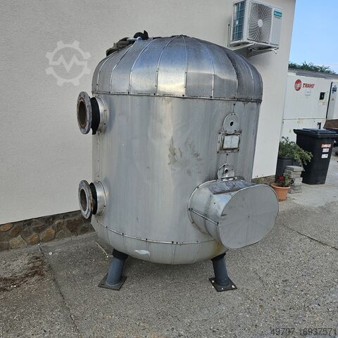 Μονωμένη δεξαμενή ρυθμιστικού διαλύματος 1600 λίτρα 6 bar Pyrazol 1600 l