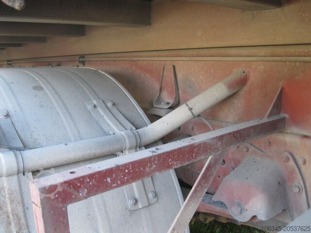 CAMION AVEC GRUE ET BENNE Iveco EUROCARGO 180E28