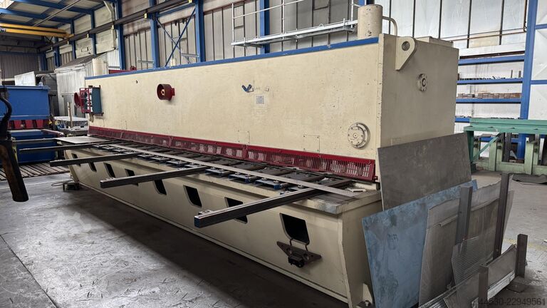 Hydrauliczna nożyca gilotynowa LVD MVSB 62/8