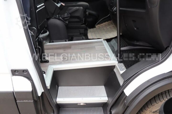 Minibuss Iveco Daily Line / NEW / Airco / Preparation Lift