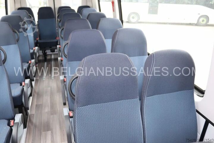 Minibuss Iveco Daily Line / NEW / Airco / Preparation Lift