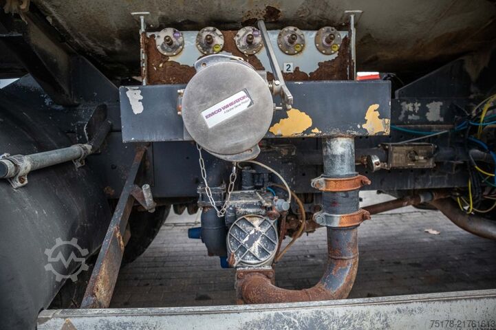 Tankfartyg RENAULT KERAX 370-6X4+16000L/5COMP
