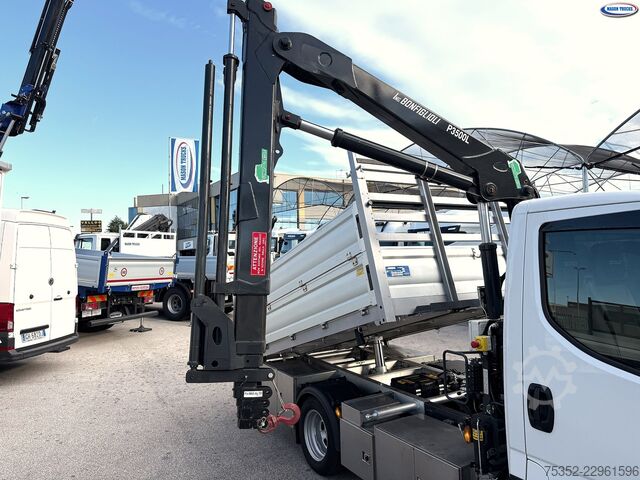 Kamyon üstü vinçli panelvan Iveco Daily 35c180