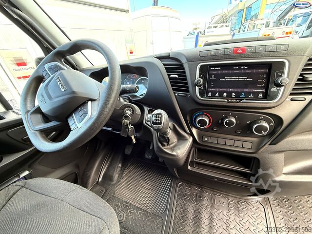 Kamyon üstü vinçli panelvan Iveco Daily 35c180