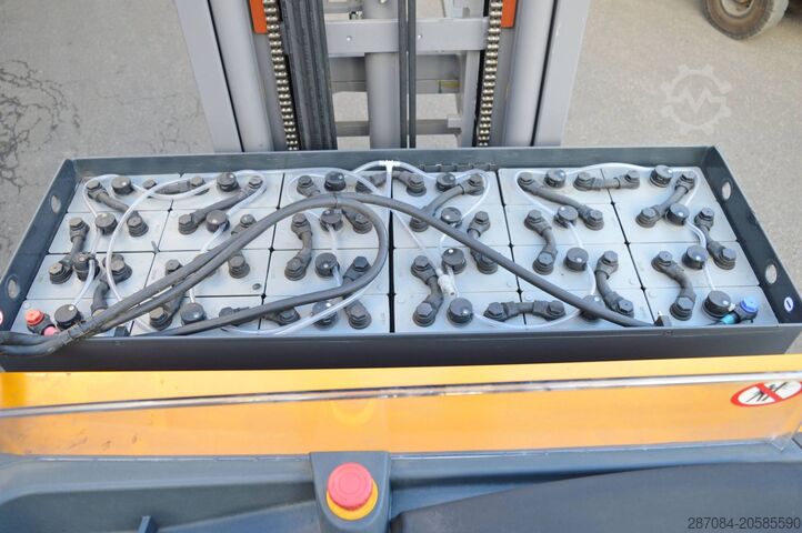 Chariot élévateur à basse altitude Jungheinrich ETV 216