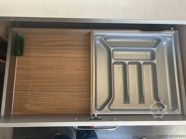 Fourgon Etrusco T 6.9 SF (2022) – Ford Transit 2.0 TDCi Manuale | Diesel | Semintegrato