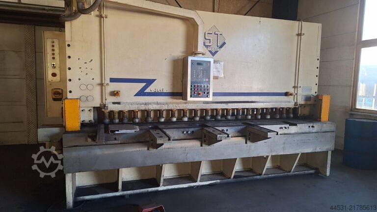 Cisaille guillotine hydraulique Steiner HTS 30 113