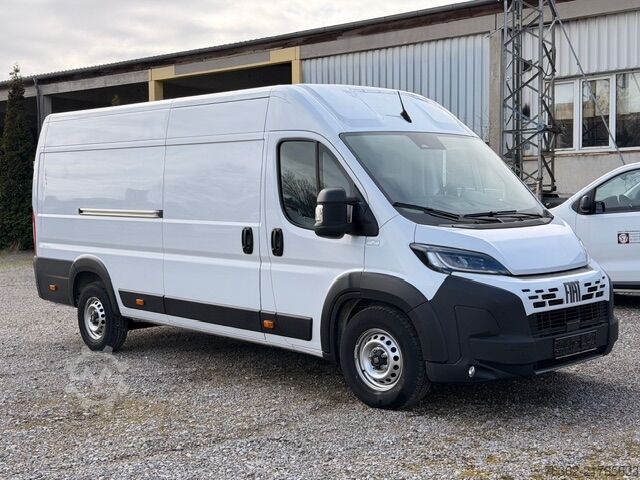 Hög och lång skåpbil FIAT Ducato Maxi L4H2 Klima Automatik Kamera